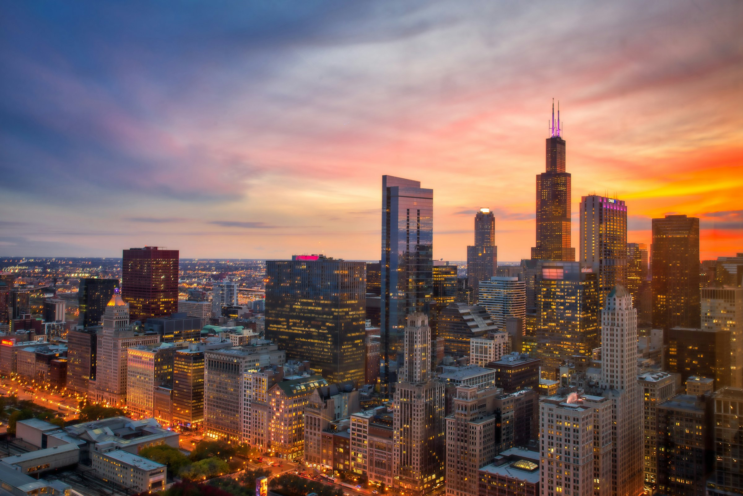 The city from above. The race loops out to twenty-nine neighbourhoods and comes back to Grant Park. Photograph: Raf Winterpacht, Unsplash.