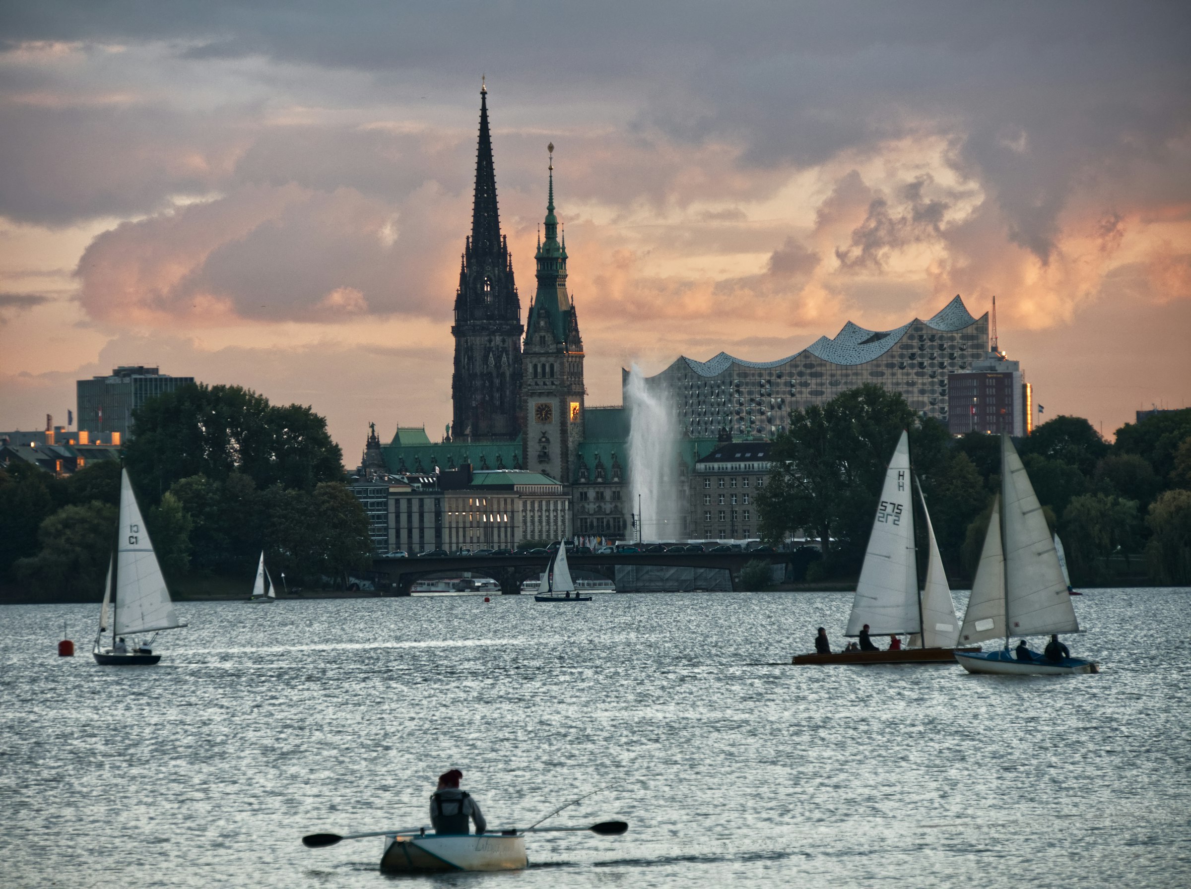 Hamburg Marathon. Photograph: Niklas Ohlrogge, Unsplash.